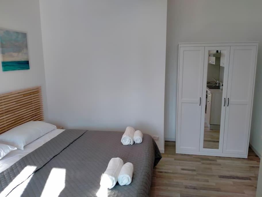 Suite Room Malpensa B&B Кардано-аль-Кампо Экстерьер фото