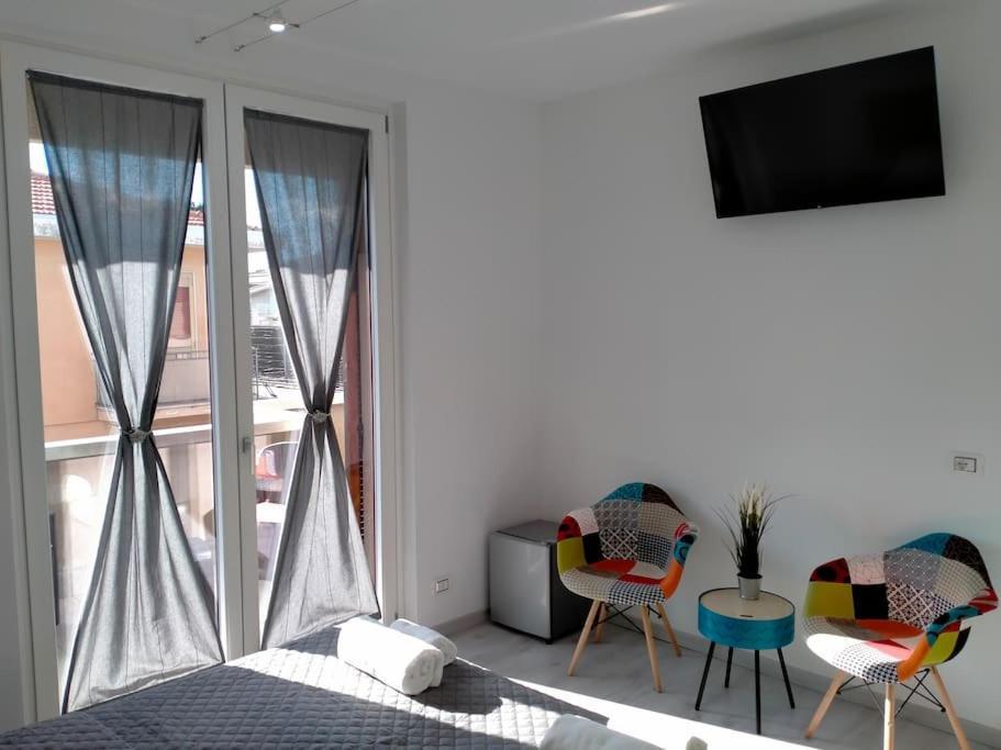 Suite Room Malpensa B&B Кардано-аль-Кампо Экстерьер фото